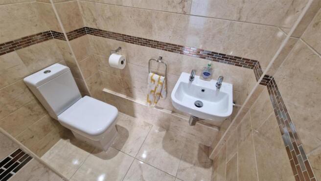 RE-FITTED W.C. OFF