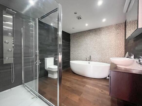 2 bed Flat to rent Image 9