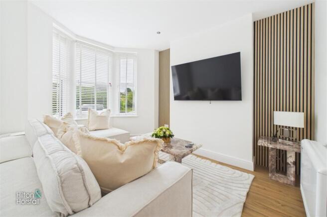 3 bed Terraced for sale Image 2