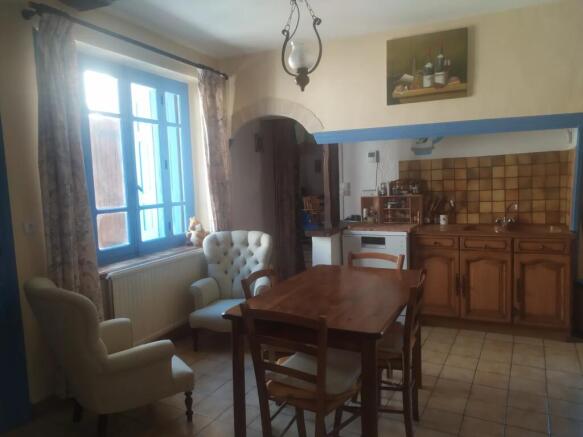 Photo 3