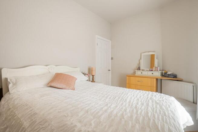 2 bed Terraced for sale Image 8