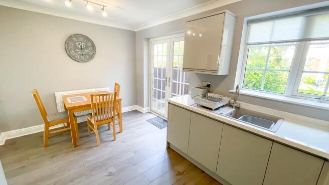 Kitchen/Dining Room