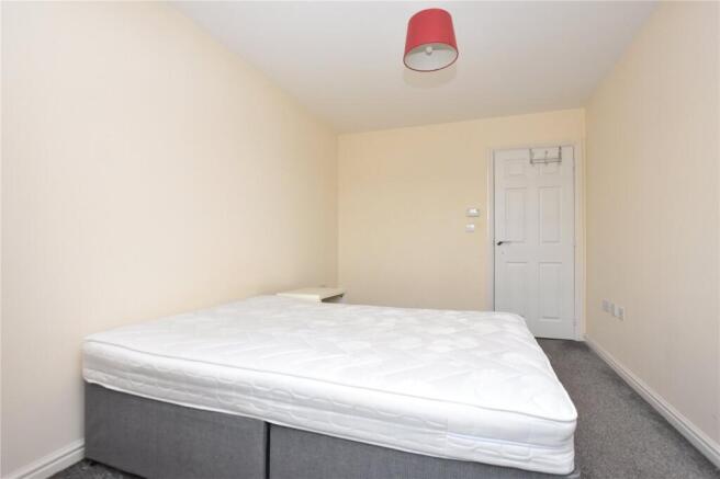 2 bed Semi-Detached for sale Image 8