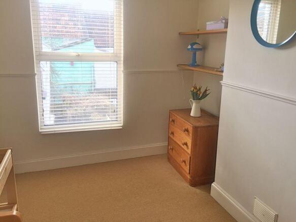 BEDROOM 2