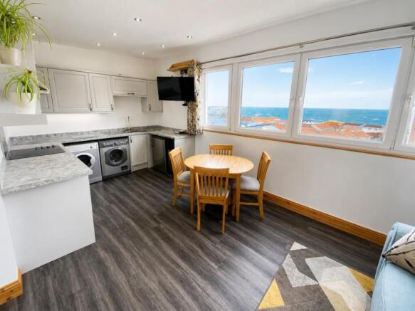 Kitchen/Lounge