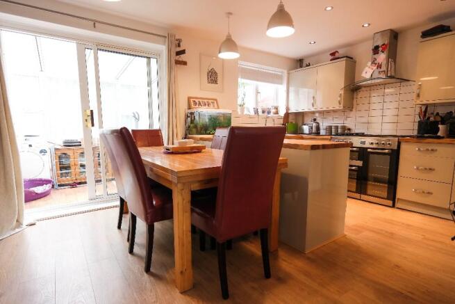Kitchen/Dining Room