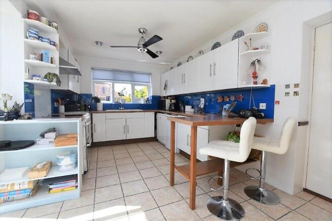 Kitchen/breakfast rm