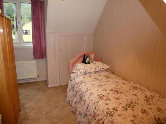 bed2pic1.JPG