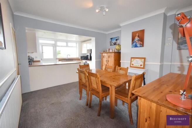 3 bed Semi-Detached for sale Image 5
