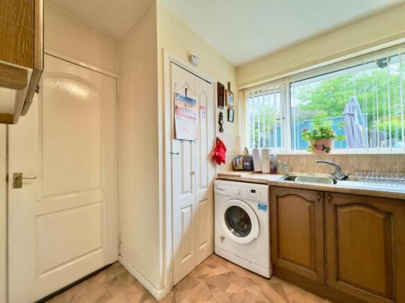 2 bed Semi-Detached for sale Image 4