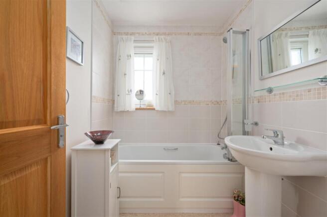 10McGregorCourt024.JPG