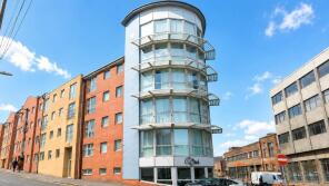 10, Hallmark Apartments, Newhall Hill, Birmingham B1 3JP
