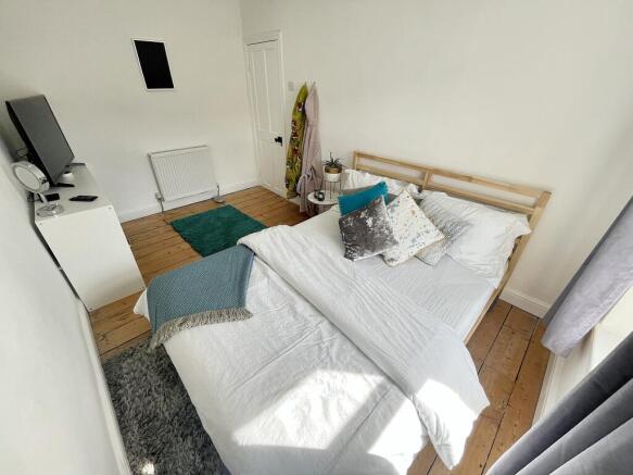 Bed2