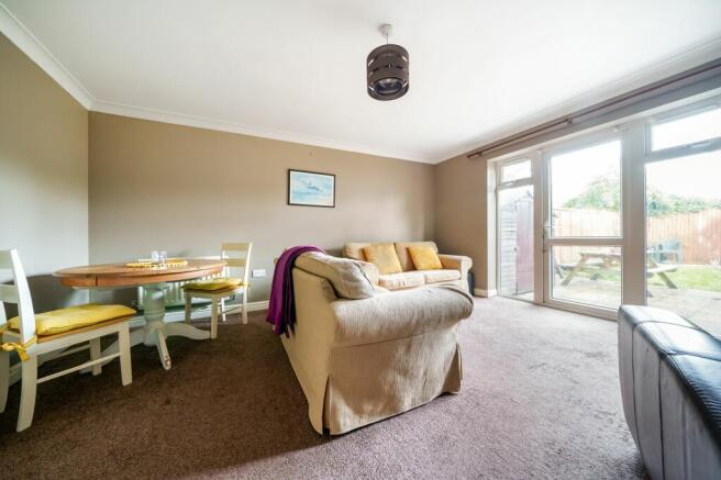 Living Room/Dining Room (3)