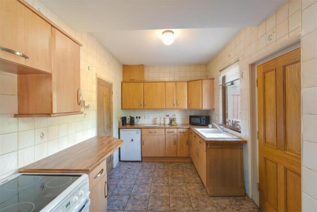 3 bed Farm House for sale Image 7
