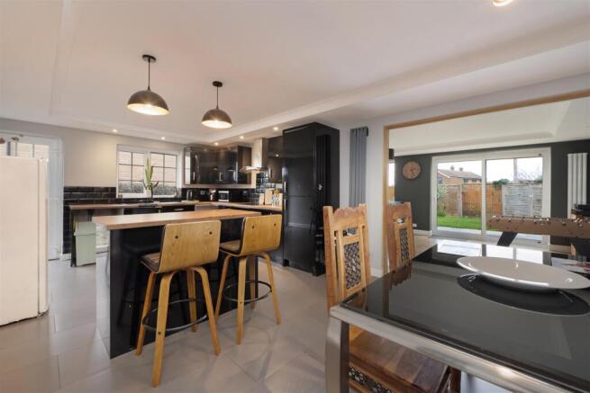 Shearwater Avenue, Whitstable