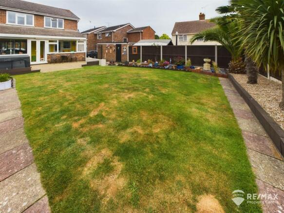 Rear Garden (2).jpg