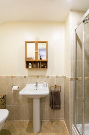 En- suite to m...
