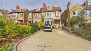 27, Fullers Road, South Woodford, London E18 2QB