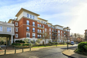 Flat 11, 37 Lawley House, Clevedon Road, Twickenham TW1 2TW