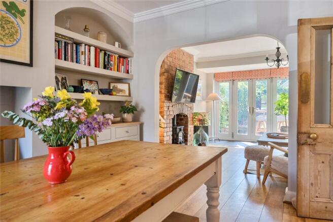 3 bed Semi-Detached for sale Image 6