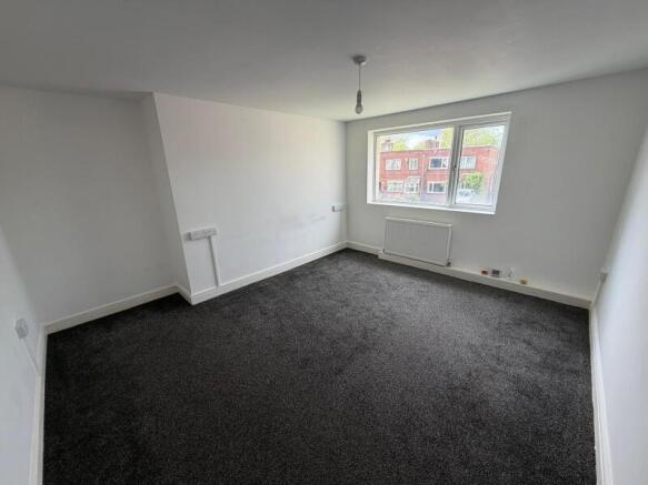 4 bed Terraced to rent Image 4