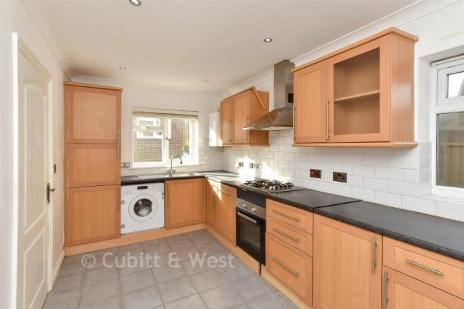 Kitchen/ Breakfast Room