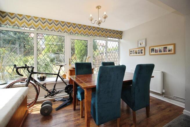 5 bed Semi-Detached for sale Image 10