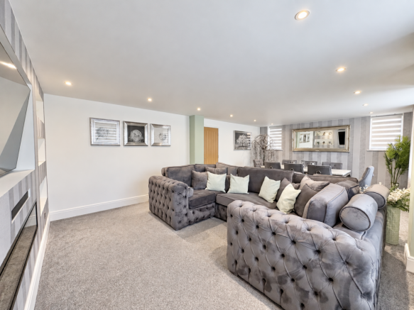 Waddington Road, Lytham St Annes, FY8 photo 4