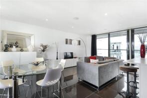 Flat 4, Christopher Court, Leman Street, London E1 8GJ