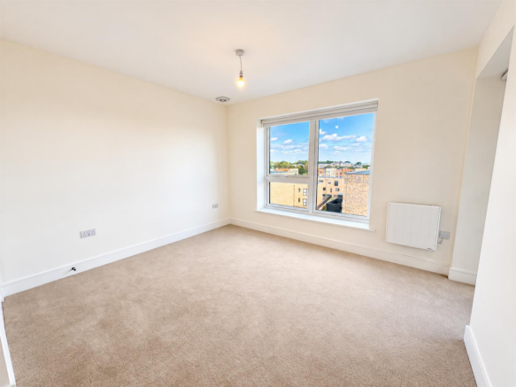 bedroom 1 .png