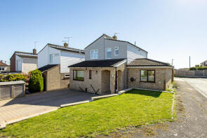 5, Uplands Close, South Benfleet, Benfleet SS7 5BE