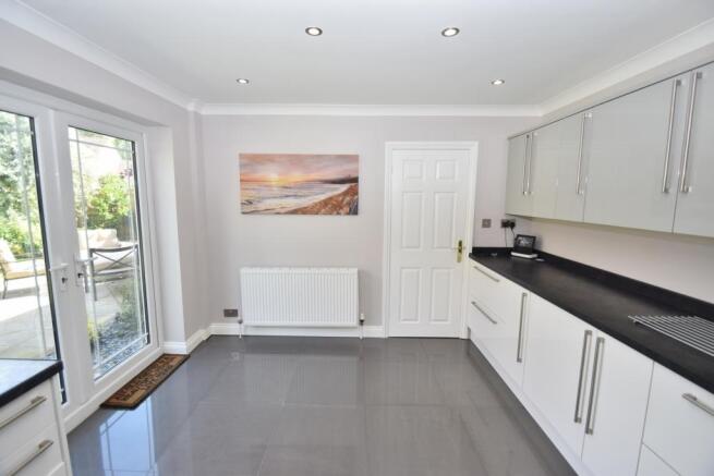 dining end of kitchen