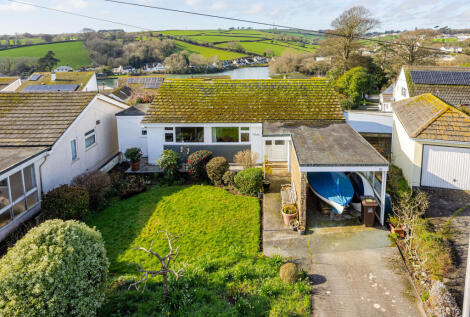 Hillside Drive, Kingsbridge, Devon