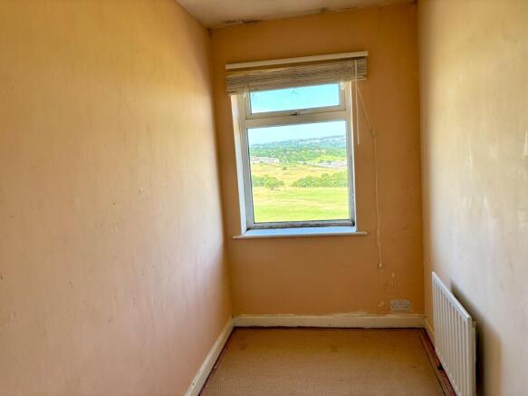 4 bed Detached for sale Image 12