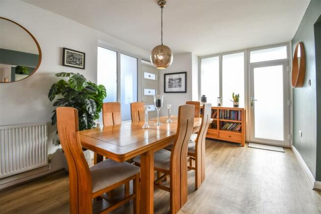 Living / Dining Room