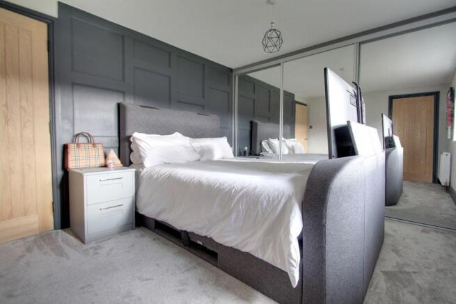 Bedroom 1 (Double)