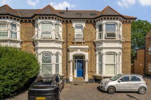 Flat 1, 30, Sunny Gardens Road, Hendon, London NW4 1RX