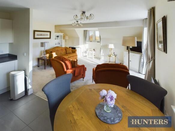 1 bed House for sale Image 7