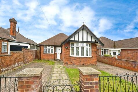 Welbury Avenue, Luton, Bedfordshire, LU3