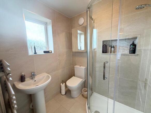 3 bed Detached for sale Image 10