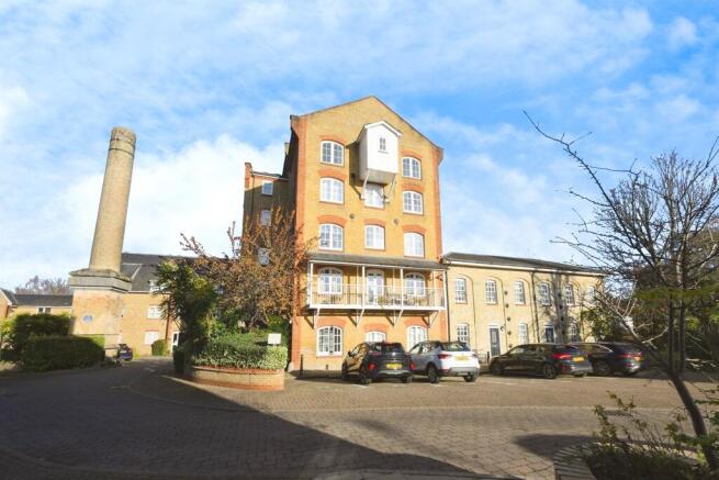 1-bed flat on Sele Mill, Hertford, £290,000
