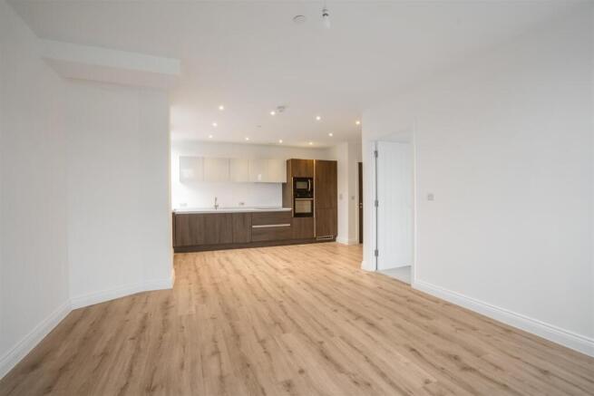 Apartment 2 Warwick House_5.jpg