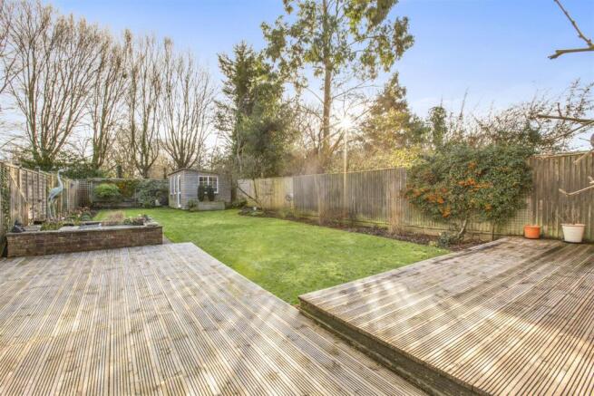 35 Ellsworth Road, HP11 2TU-3.jpg