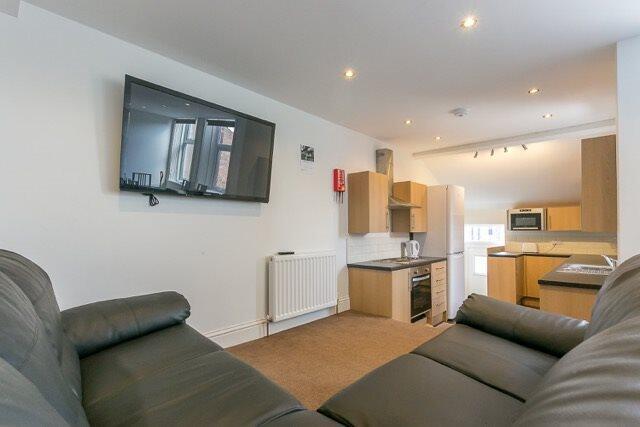 Living Room (2)