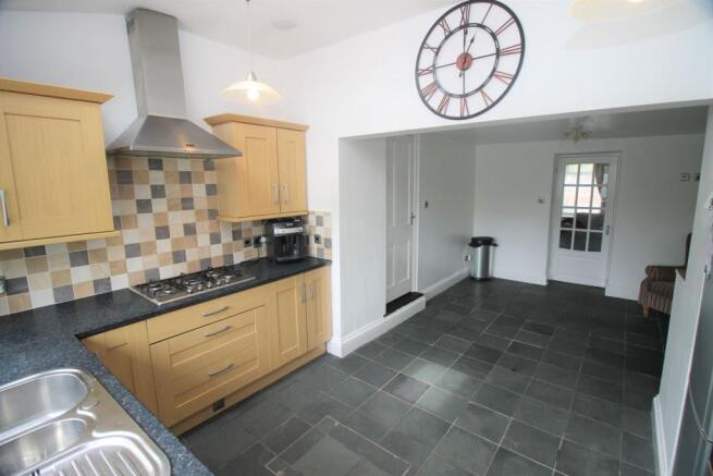 Kitchen/Dining Room