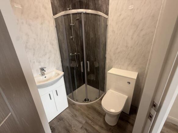 1 bed Apartment to rent Image 4