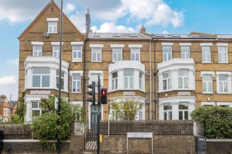 Clapham Common North Side, Battersea, London, SW4