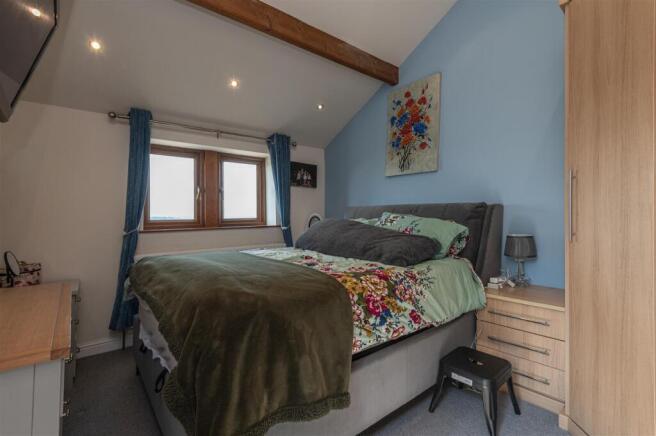 2 bed Semi-Detached for sale Image 12