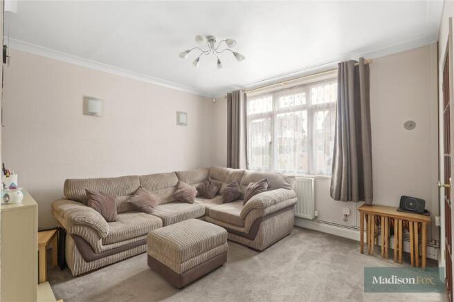 Willingale Road, Loughton, Essex, IG10 photo 2